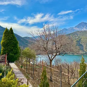 Lakeview Escape Albanien